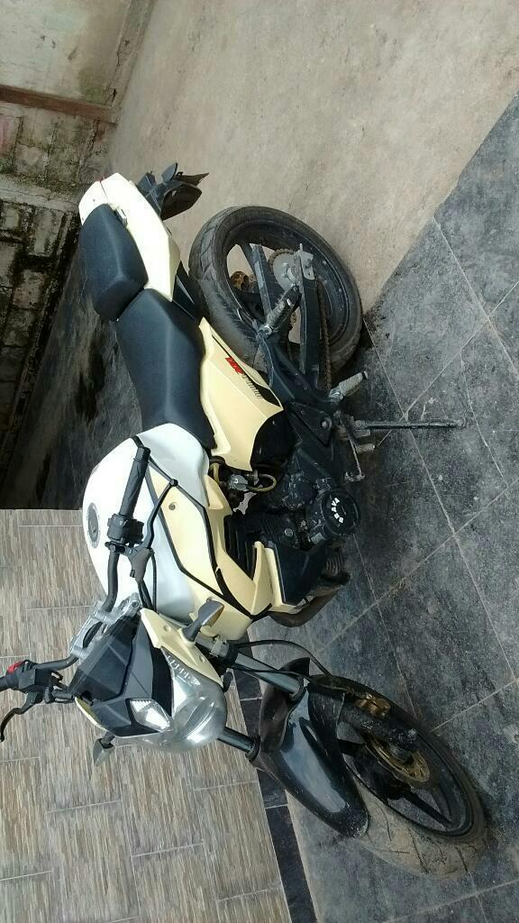 Brava 200 Vendo O Permuto por Auto Excel