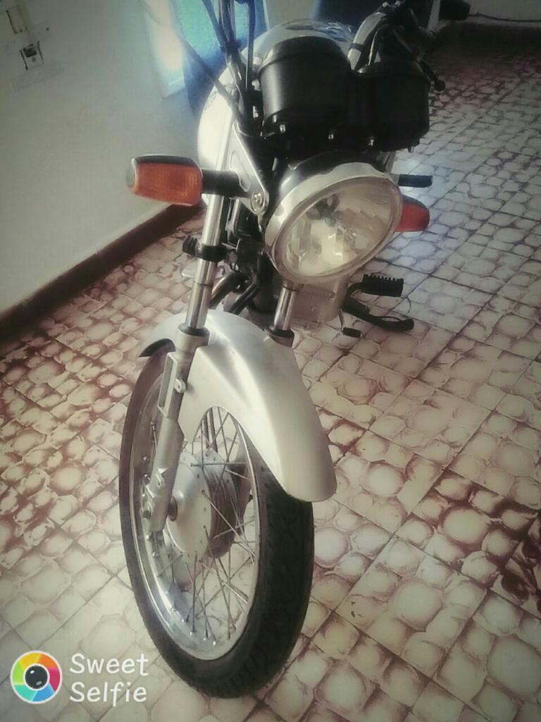 Vendo Moto Model 2011 Ybr. Papele Al Dia