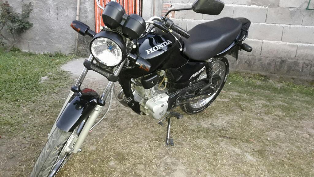 Vendo Fan Impecable 2010 Digna de Ver