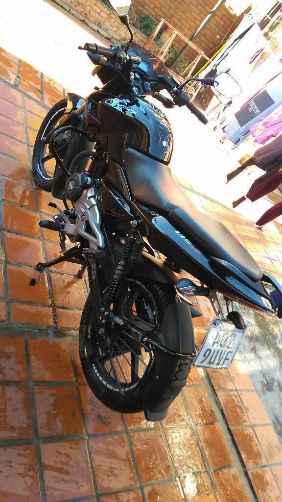 Bajaj Rouser 135ls