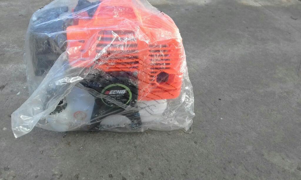 Permuto Desmalesadora Nueva por Moto