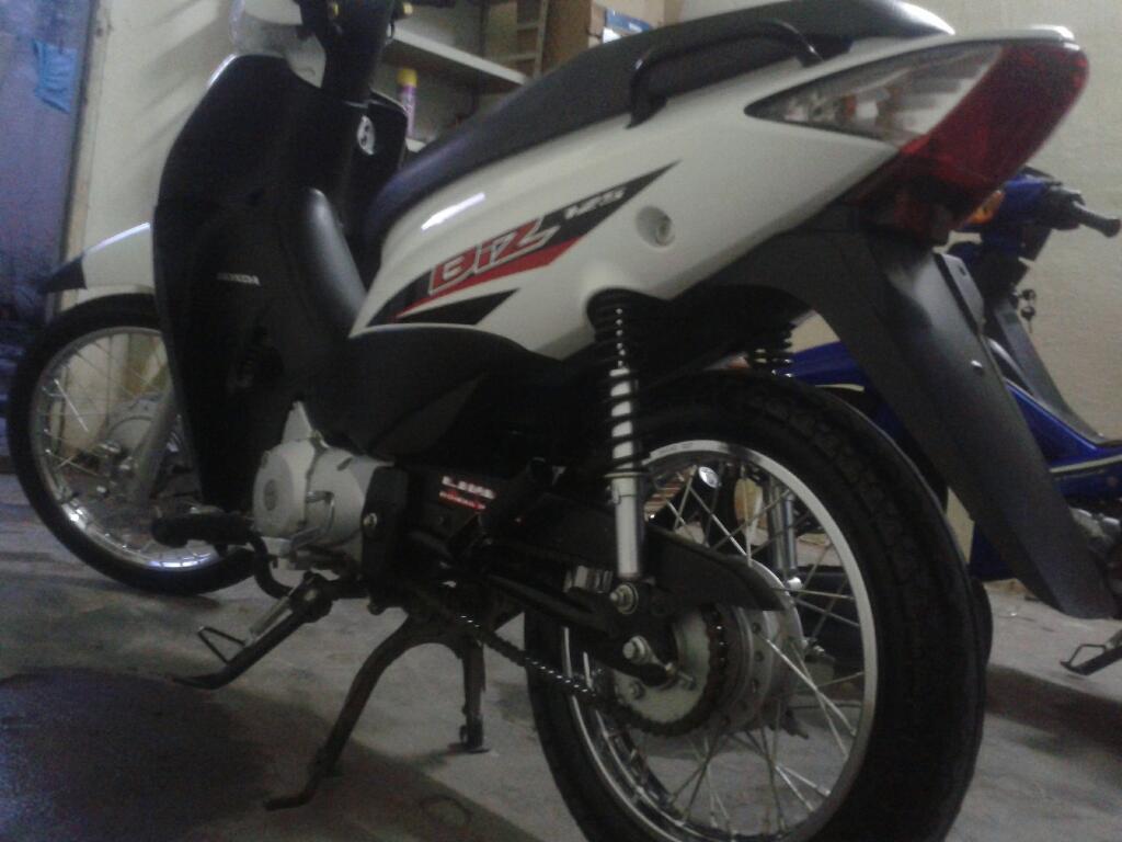 Vendo Honda Biz 2015 , 7 Km 25.000$