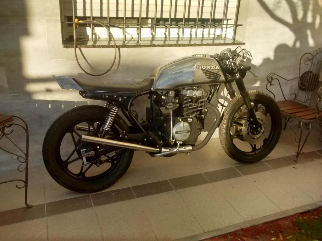 Honda CB 400 Cafe Racer