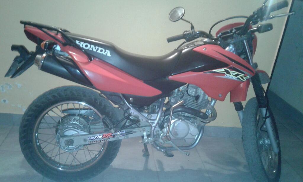 Vendo Urgente Moto Xr 125. Año 2012