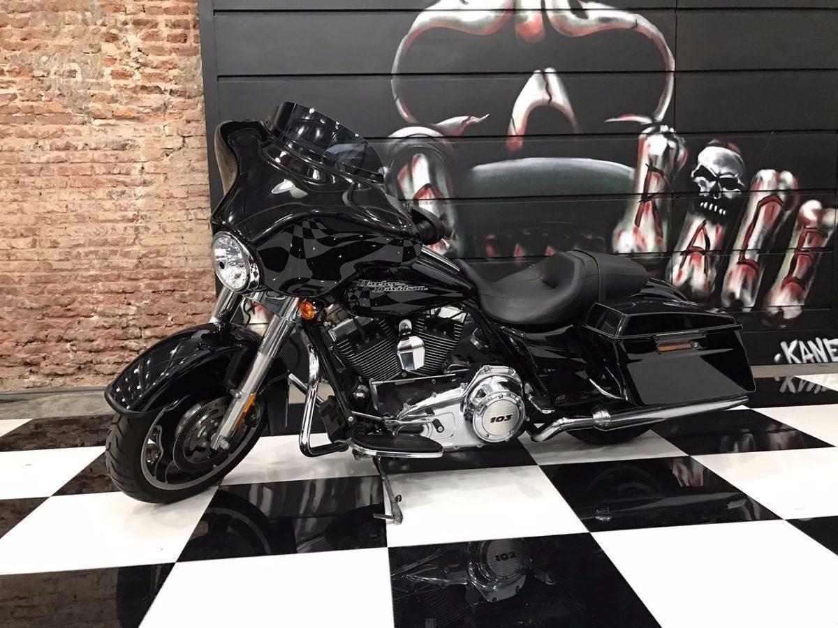 Harley Davidson Street Glide 2013 Negra Impecable!!!