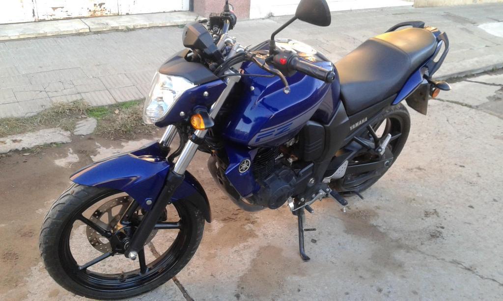 OPORTUNIDAD !! YAMAHA FZ 2015, SIN USO, JOYA, $ 42000, AL DIA