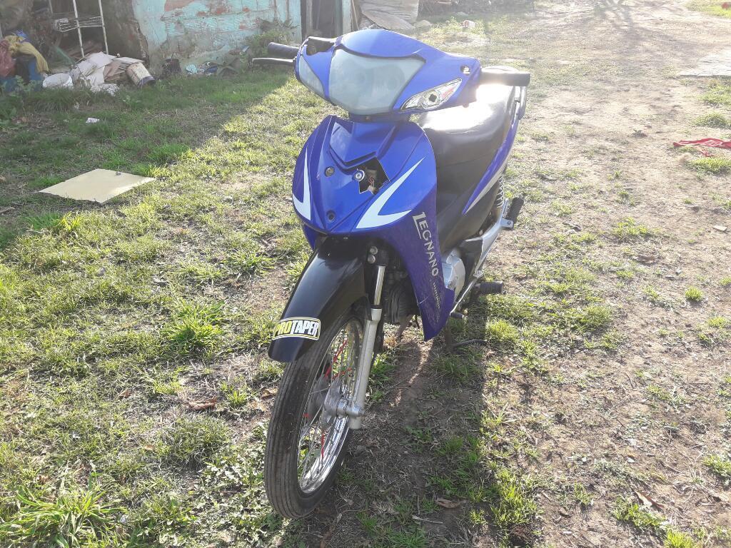 Vendo Moto 110 Modelo 2013