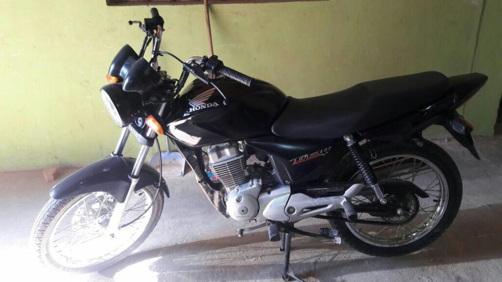 Vendo Honda Titan 2015