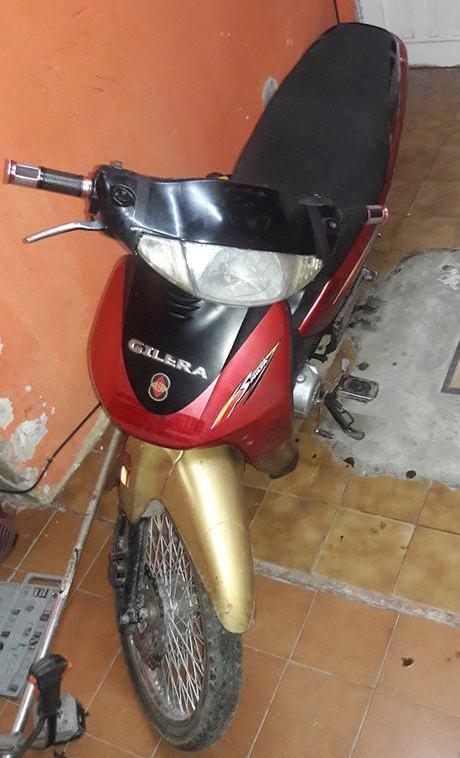 Gilera Smash 110 Modelo 2011 $3.000 y una Play Station 2