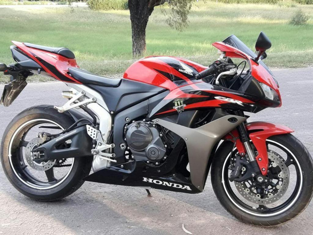 vendo cbr 600 rr modelo 2007 INMACULADA