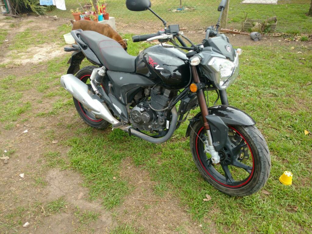 Vendo O Permuto Zanella Keeway Rkv 200!