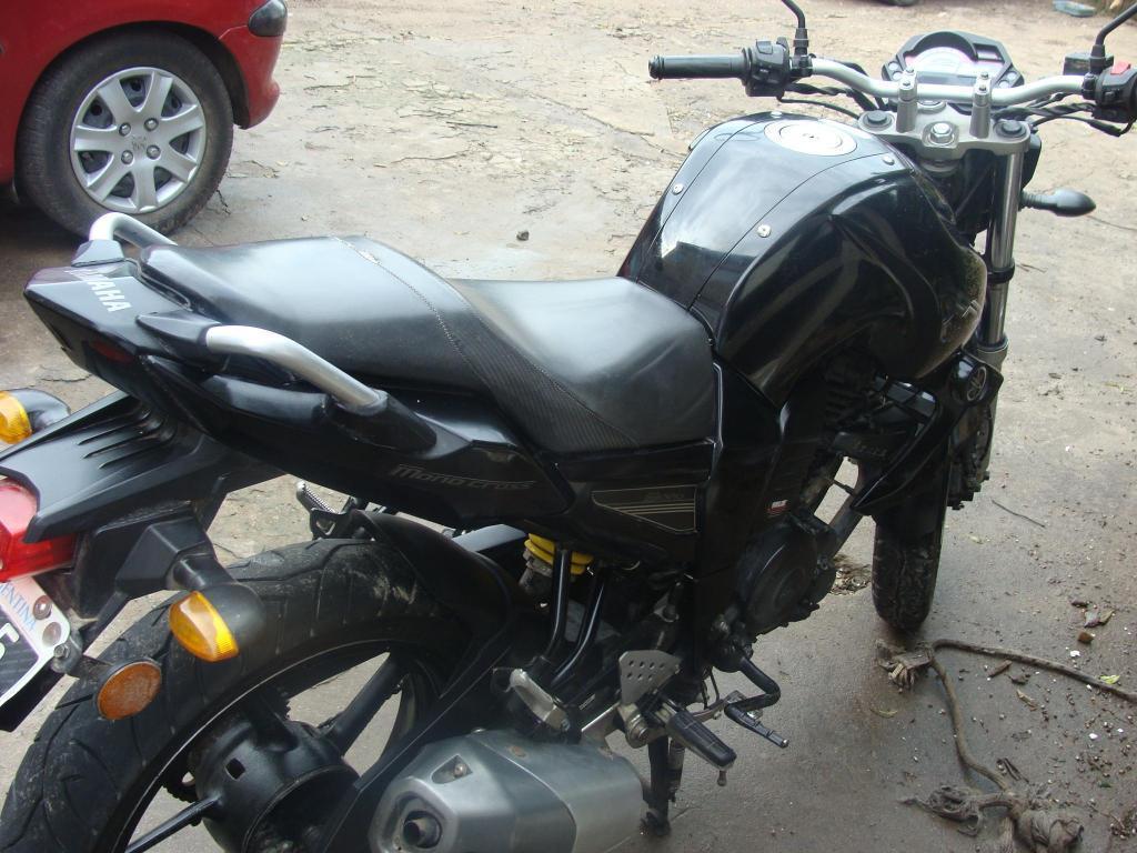 VENDO YAMAHA FZ