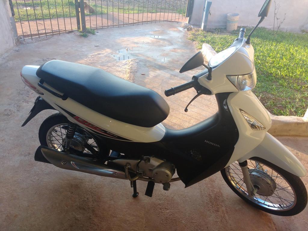 Vendo Impecable Honda Biz 125, 2015