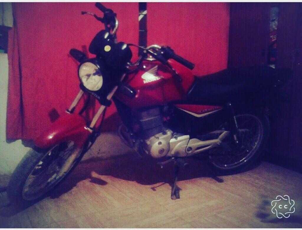 Vendo Cg Titan Modelo 2015