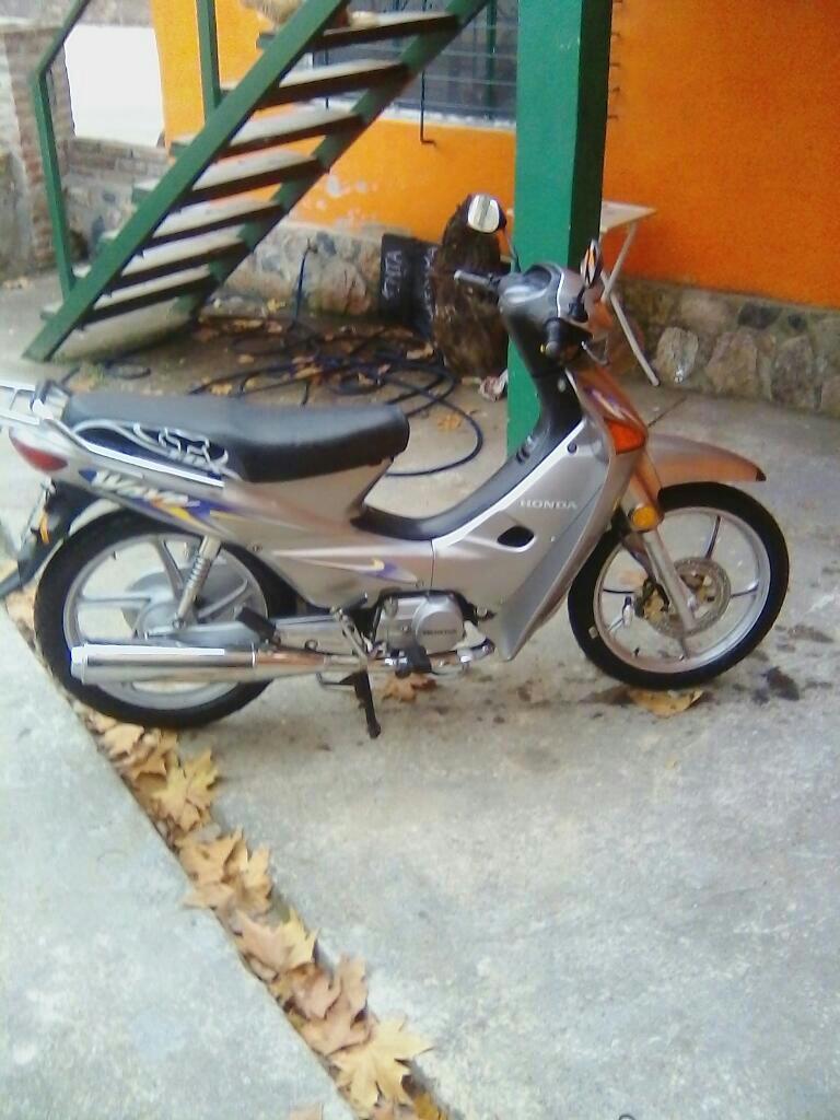 Vendo O Permuto Honda Eave 2009