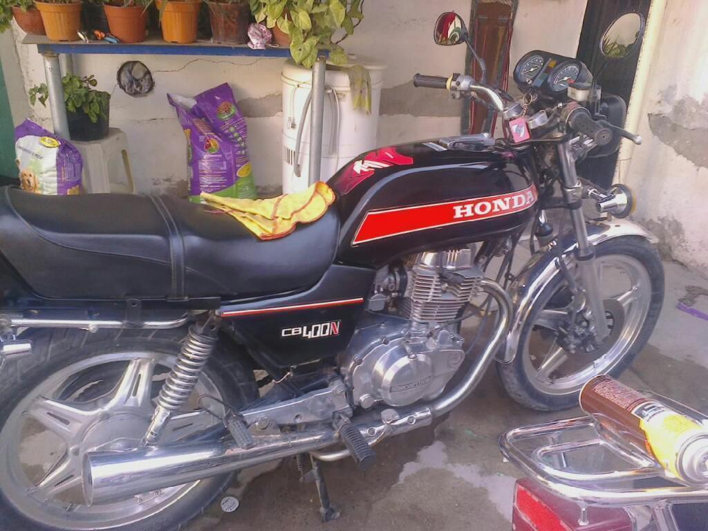 Vendo Moto Honda Cb400n