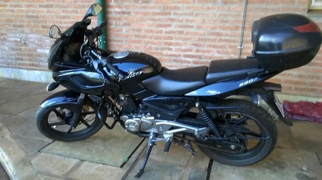 Vendo Moto Rowsser 220