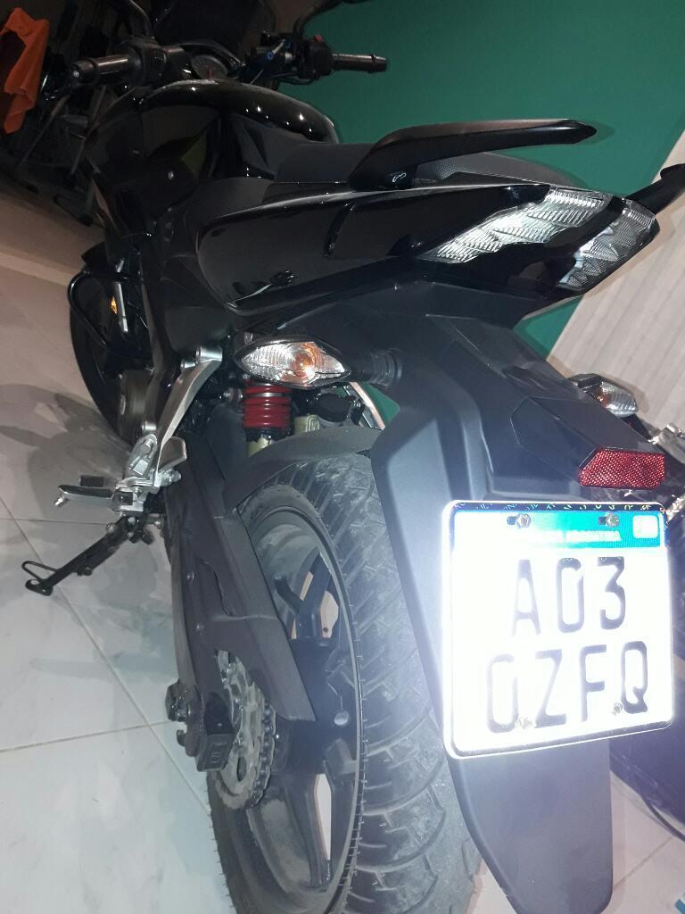 Regaló Moto Rouser As200