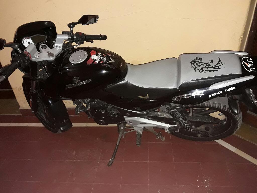Bajaj 180. Modelo 2011. 46143 Kilometros
