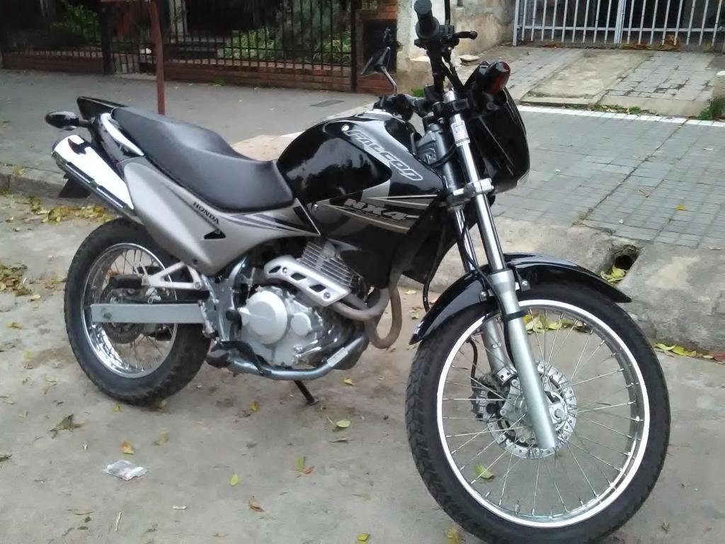 Falcon 400cc 2011 IMPECABLE