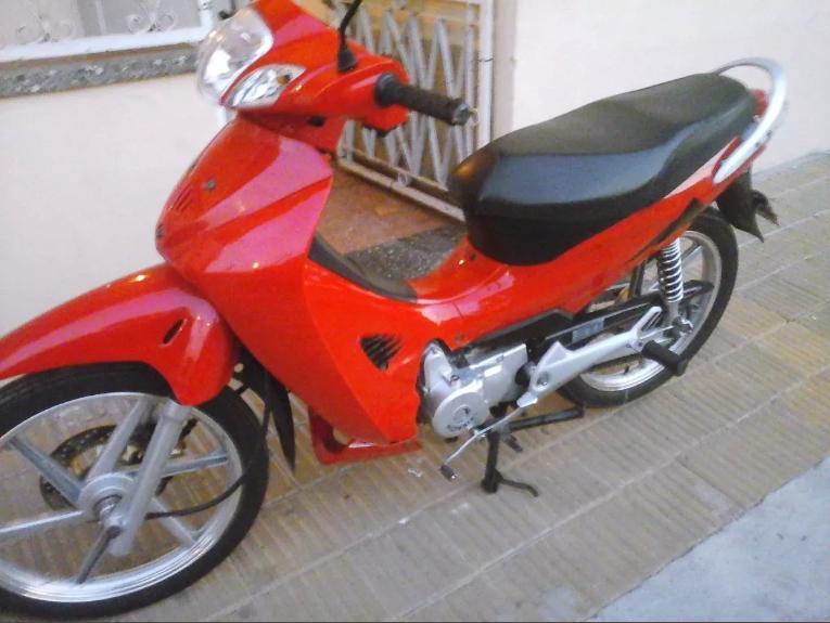 Vendo Motocicleta Mondial 110 Cc Año 2014 $12.500