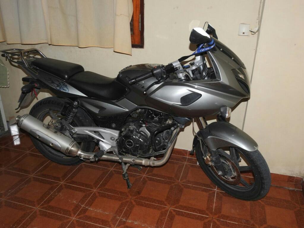 Vendo Rouser Bajaj 220f