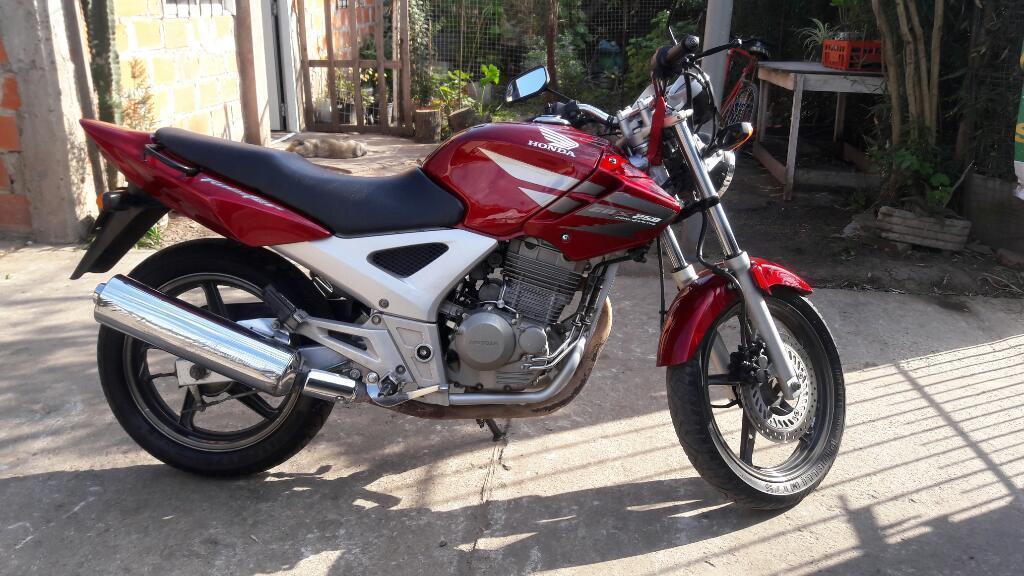Honda Twister 250 Modelo2007