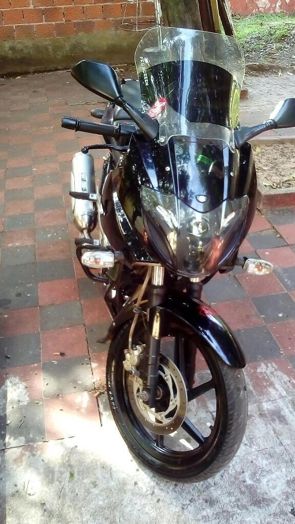 Vendo Bajaj Rouser 220f