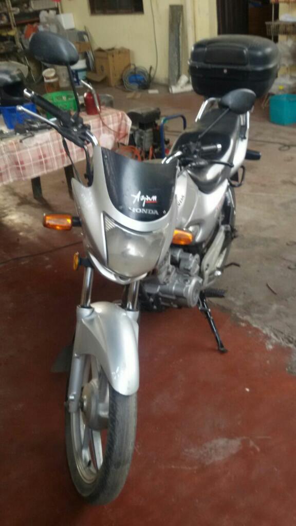 Vendo Moto Honda Storm