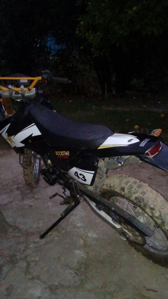 Xmm 250 con 5000 Km Impecable