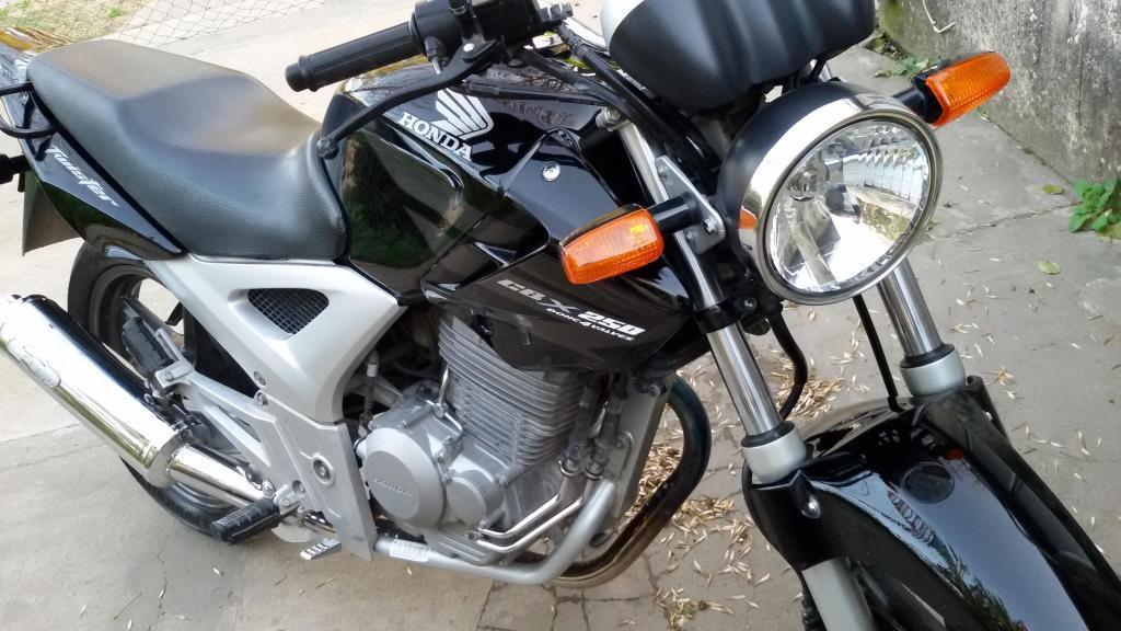 HONDA CBX 250 TWISTER