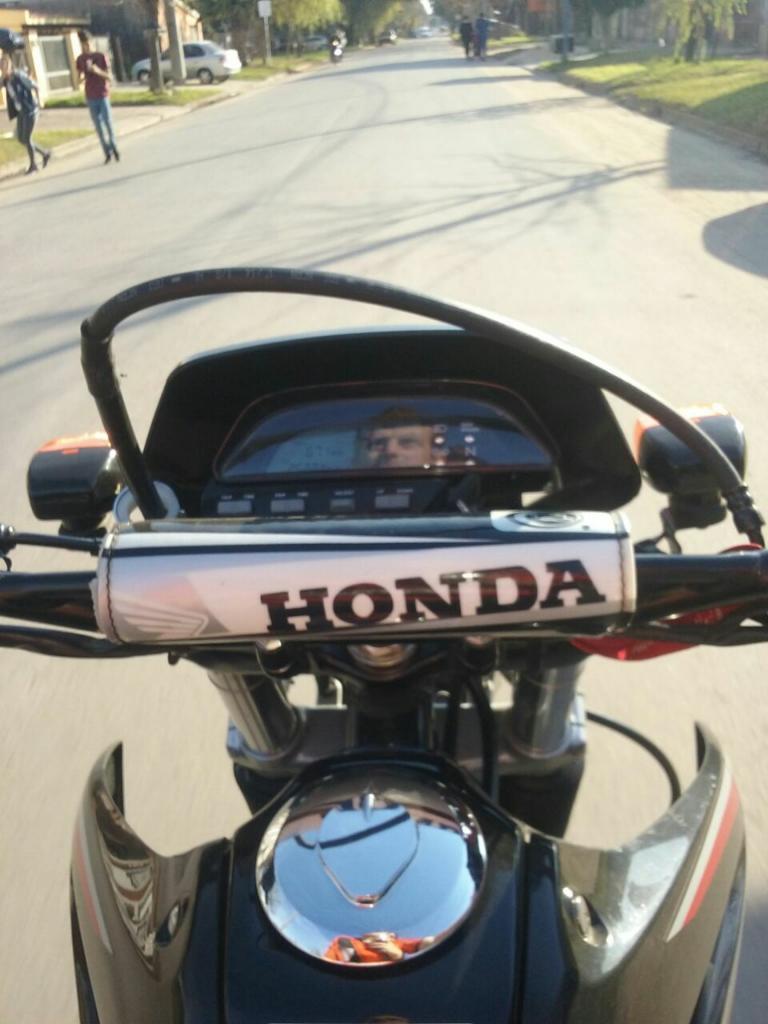 Honda Tornado 2014 2600km Impecable