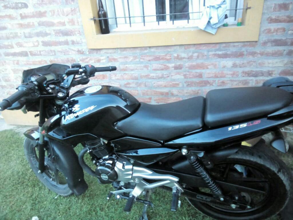 Vendo O Permuto por Auto Rouser 135