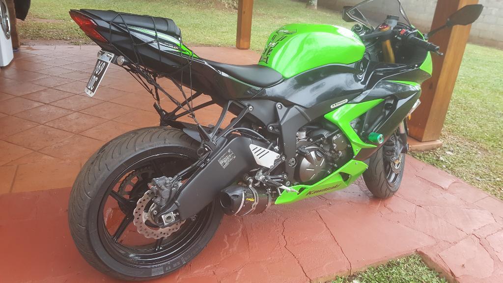 Vendo Moto Kawasaki Ninja 636 Model 2014