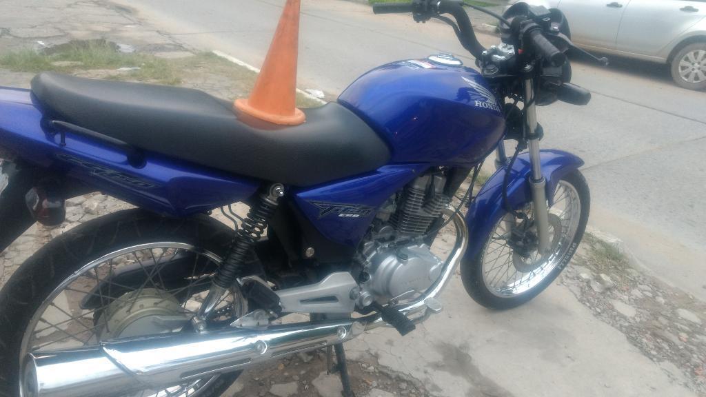 Vendo Titan 2013 Todos Los Papeles