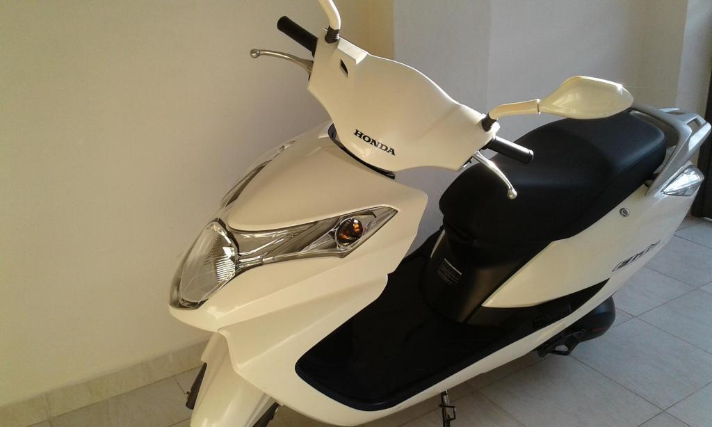 Vendo Honda Elite 125cc. Mod 2014 Titular.. EXCELENTE ESTADO