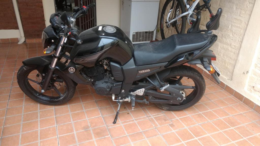 Yamaha Fz 2015,125 cc impecable, 500 km, negra permuto por honda elite modelo nuevo 16/17