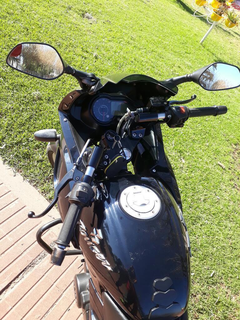 Moto Rouser 220f