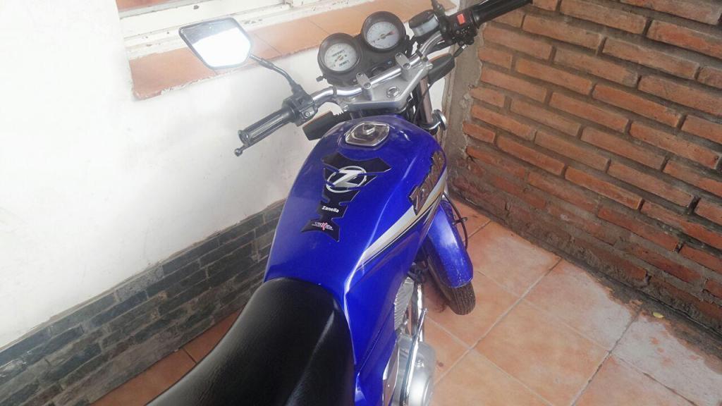 Vendo o permuto Zanella hj 125cc 2006