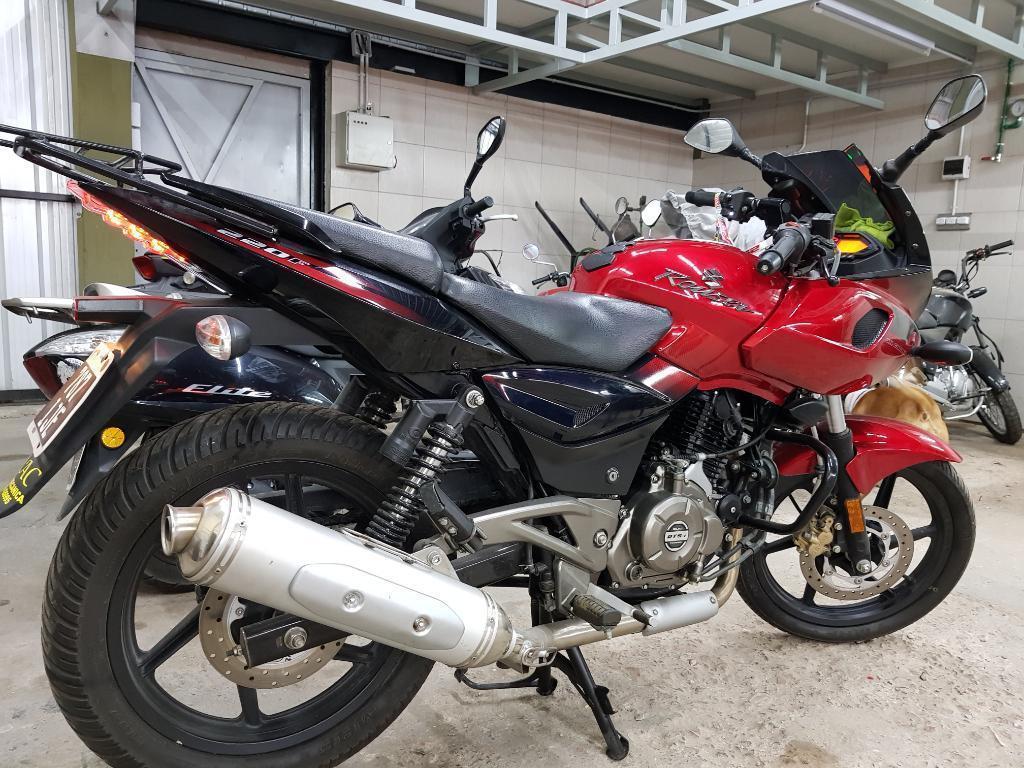 Vendo Rouser 220f 2014