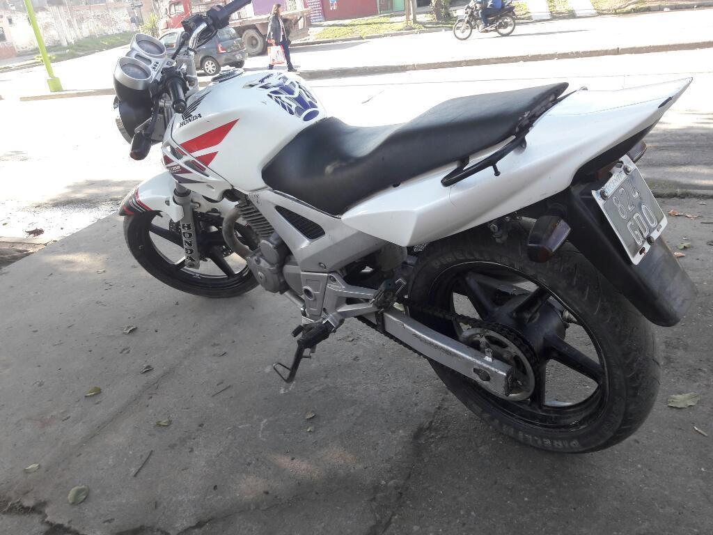 Vendo Urg Honda Twister 2010