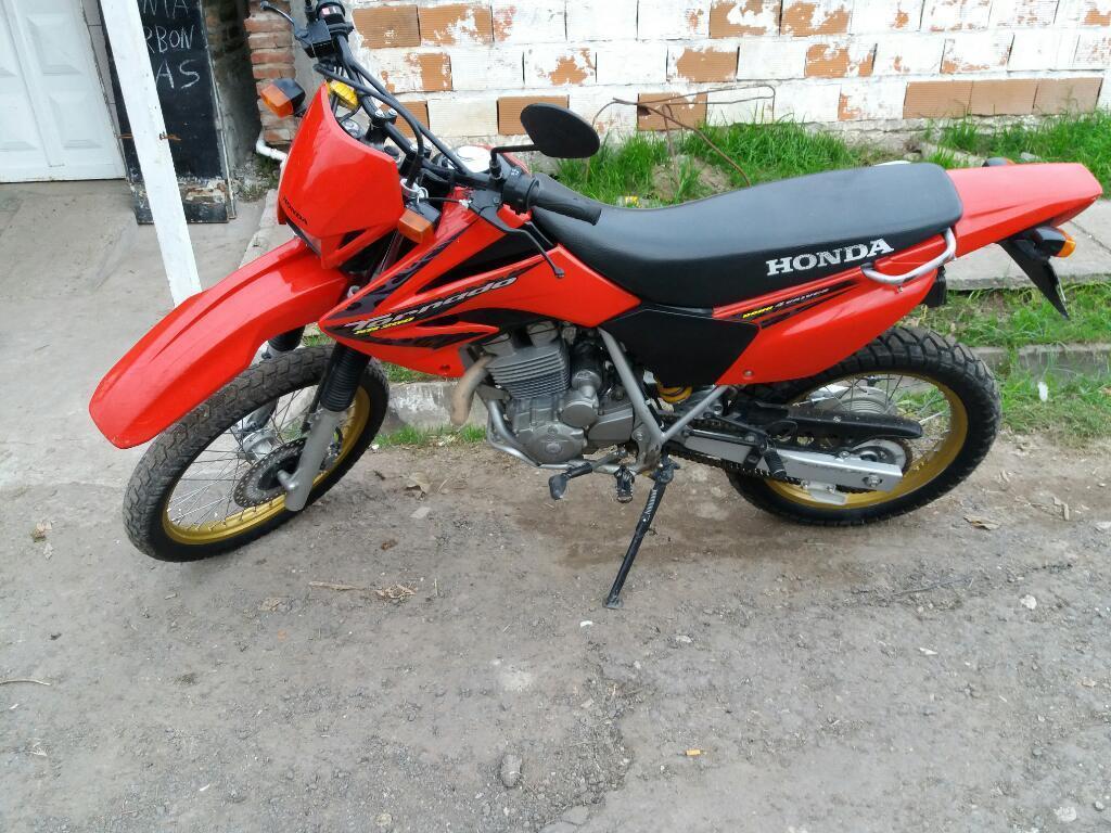 Vendo Honda Tornado Modelo 2011