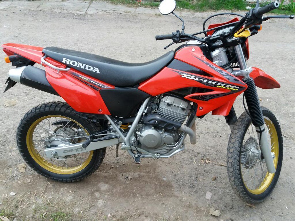 Vendo Honda Tornado Modelo 2011