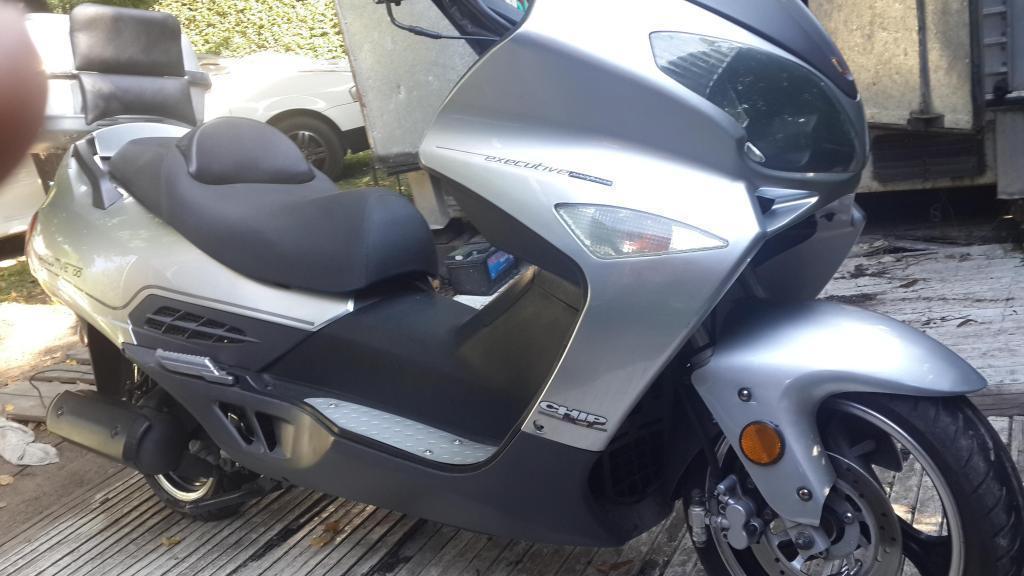 Vendo sccuter Motomel 250cc