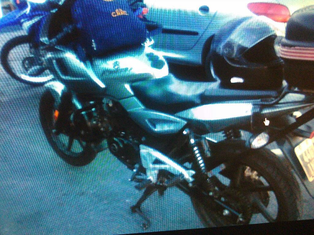 Rouser 220f