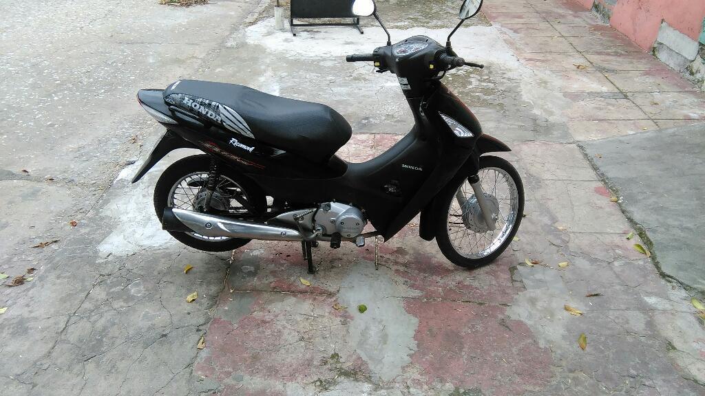 Vendo Honda Biz 125 .modelo 2014 en 25.0