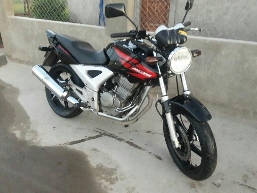Honda Twister 250cc