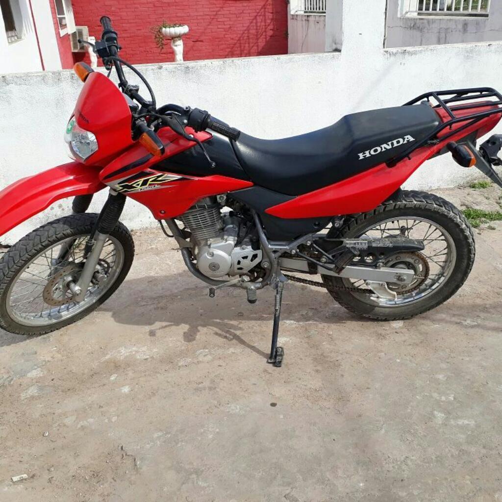 Vendo Honda Xr125 Mod 2014 con Muy Poco