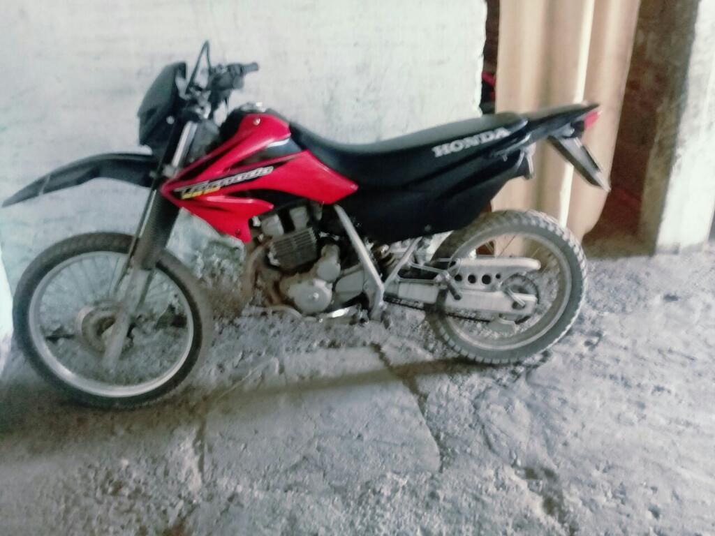 Vendo Tornado 2010 O Permuto