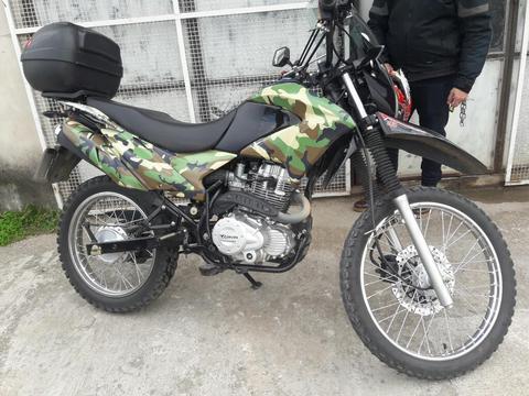 Vendo Moto Corven Triax 200